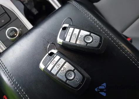 2022 Ford Explorer Xlt from USA, damaged, VIN 1FMSK8DH7NGB09597